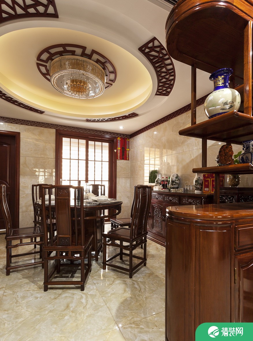 常熟中式风格家庭装修效果图欣赏  世茂五期
