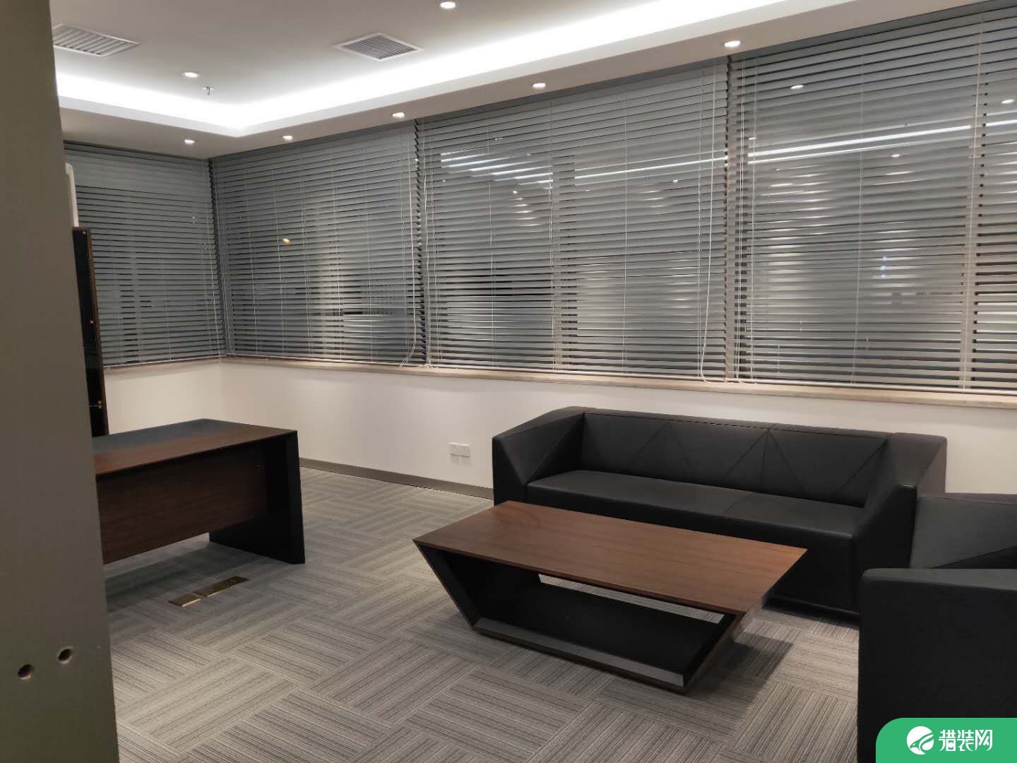 北京现代风格办公室装修效果图