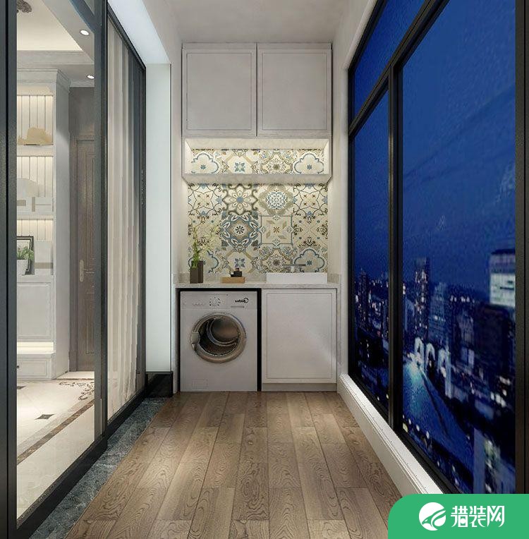 广州四居室新古典风的装修风格，满足自己对奢华浪漫的追求