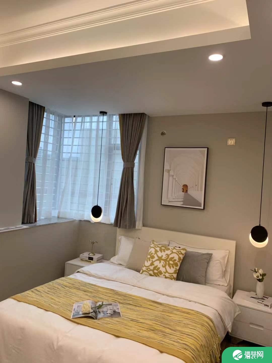 深圳瑞丰苑120平现代简约风三居室装修案例，质感与舒适并存！