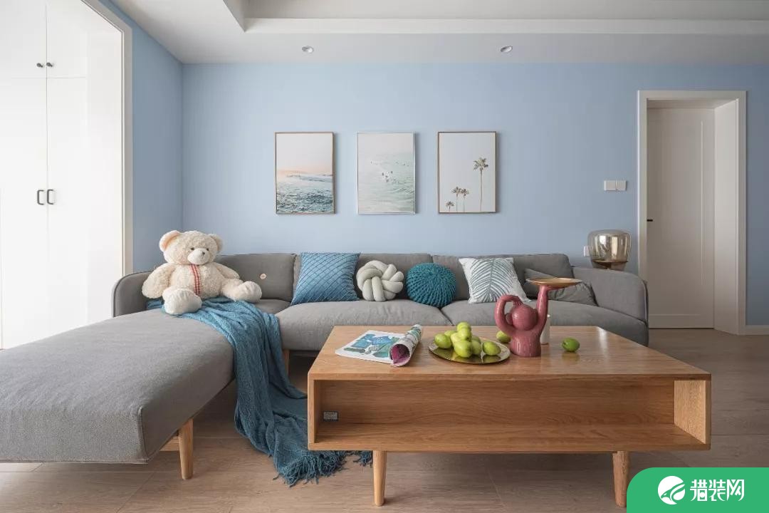 100平三居室装修设计，原木+淡蓝色搭配，看完没有不夸的！