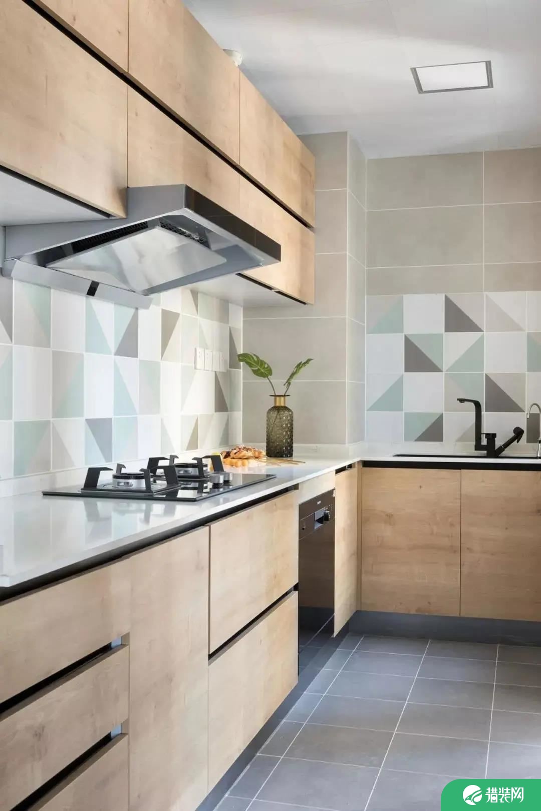 现代简约北欧风格装修厨房设计效果图