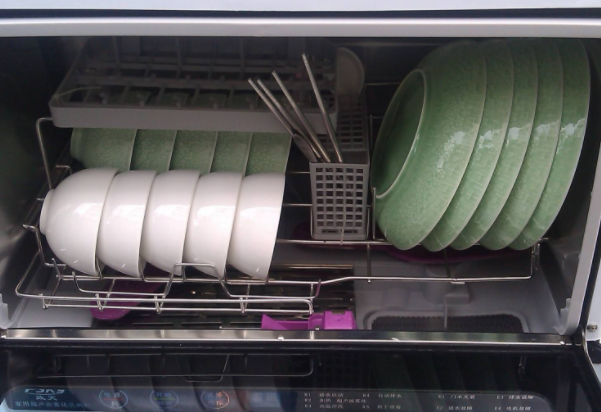 洗碗机洗涤剂和洗洁精的区别