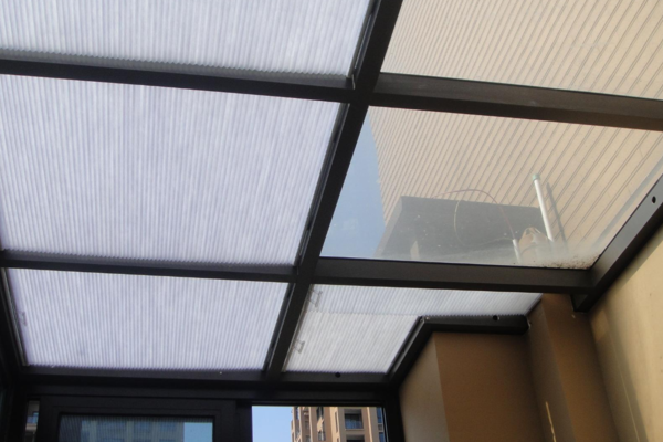 112平米阳台天窗窗帘装修效果图