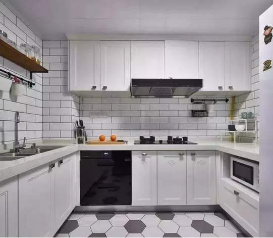 8平米黑白瓷砖厨房装修效果图
