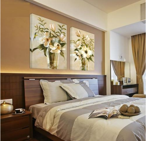 130平方别墅美式古典风格卧室床头挂画装修效果图