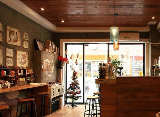 复古田园温馨的50平米小户型咖啡厅装修设计效果图