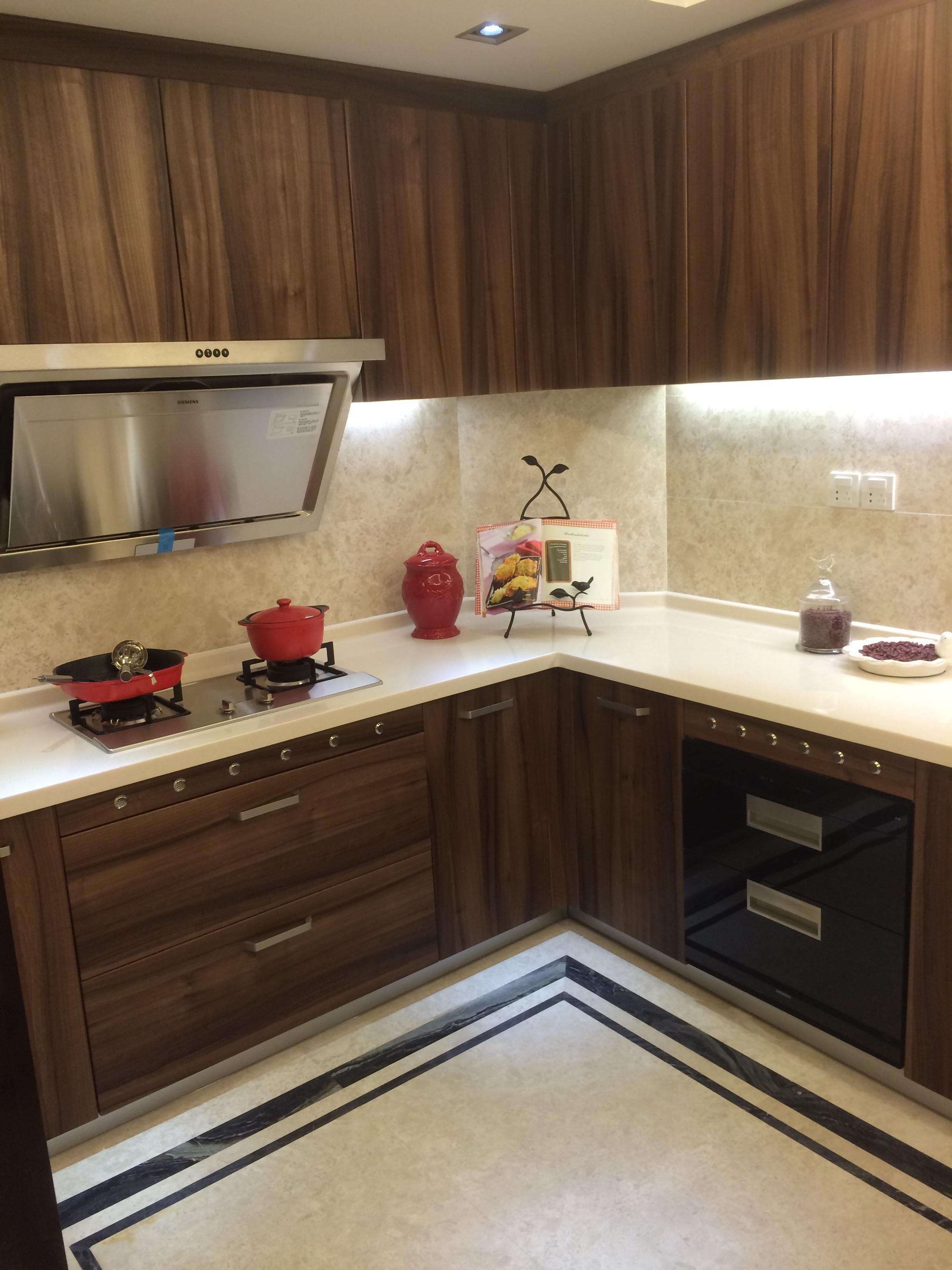 8平米中式厨房橱柜装修效果图