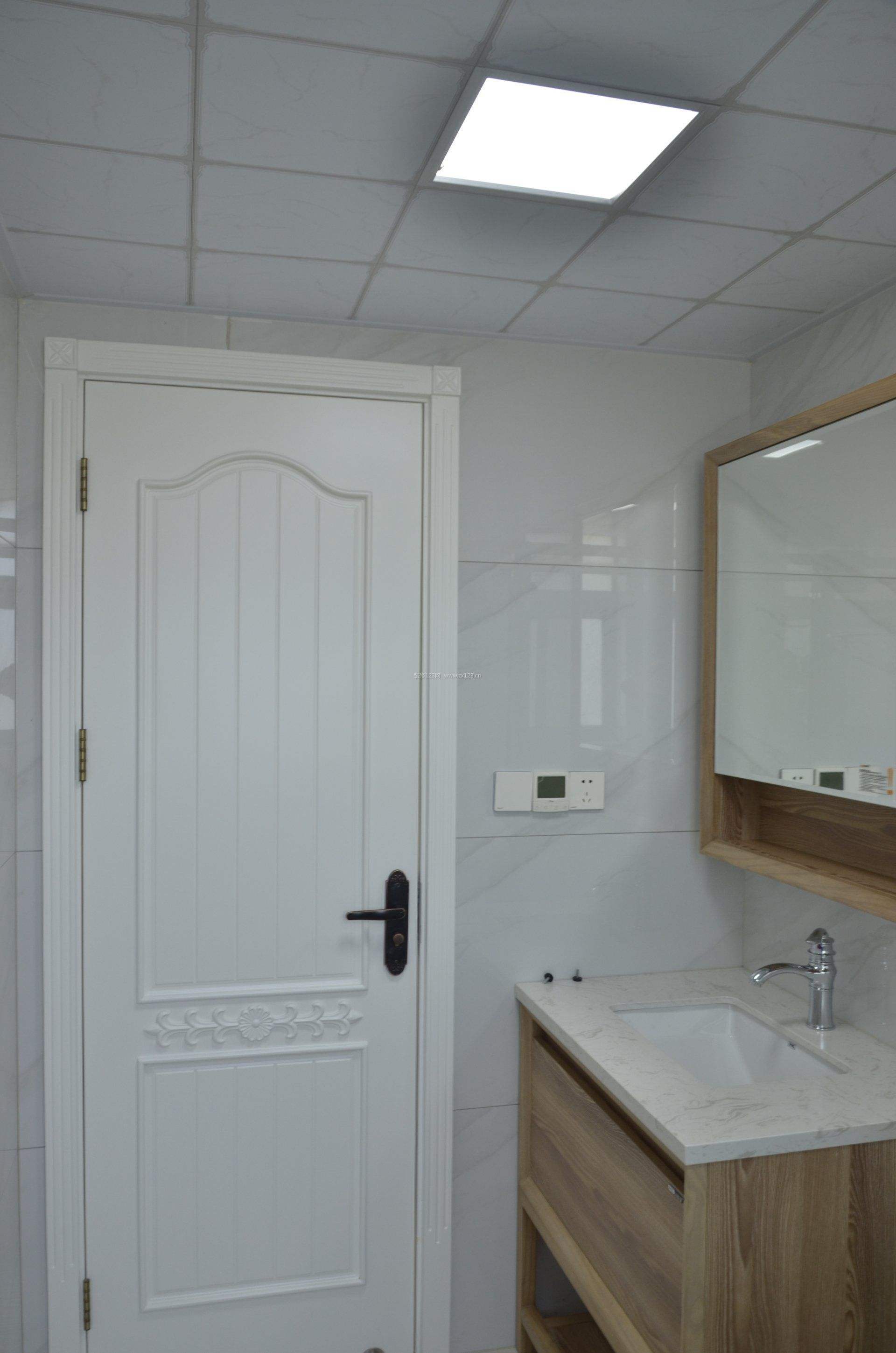19平米卫生间现代风格浴室门隔断装修效果图