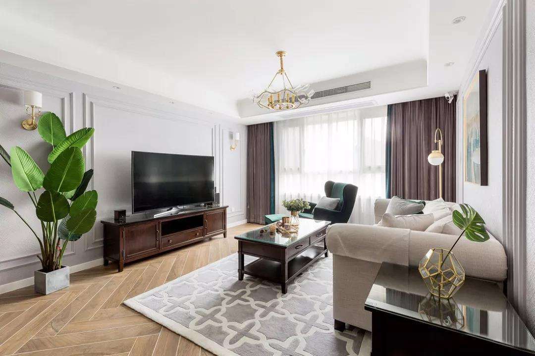 100平三居室美式简约风格客厅石膏板电视墙效果图