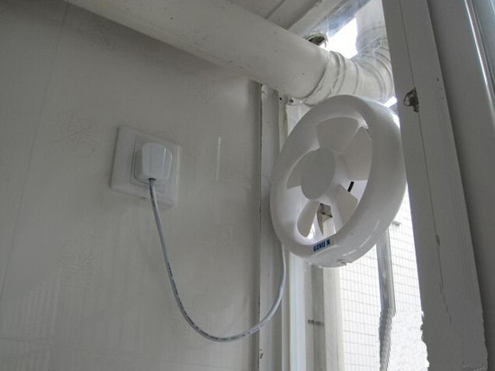 厨房窗户排气扇安装步骤图