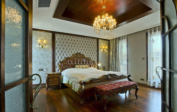 古典美式风格大户型卧室吊顶装修效果图