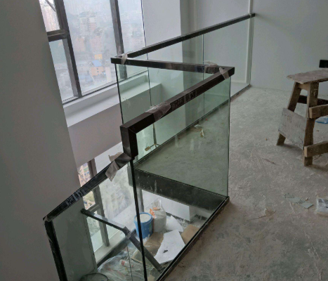 250平米房子复古风格玻璃扶手装修效果图