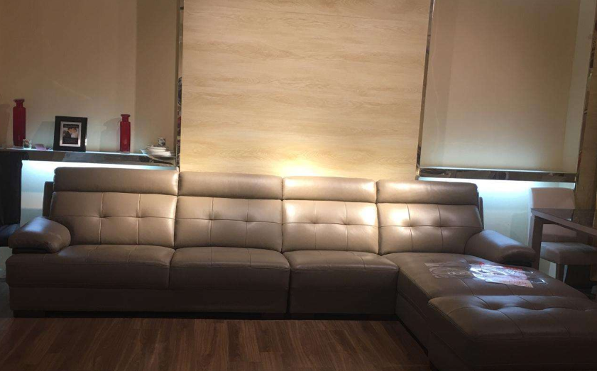 50平客厅真皮休闲沙发装修效果图