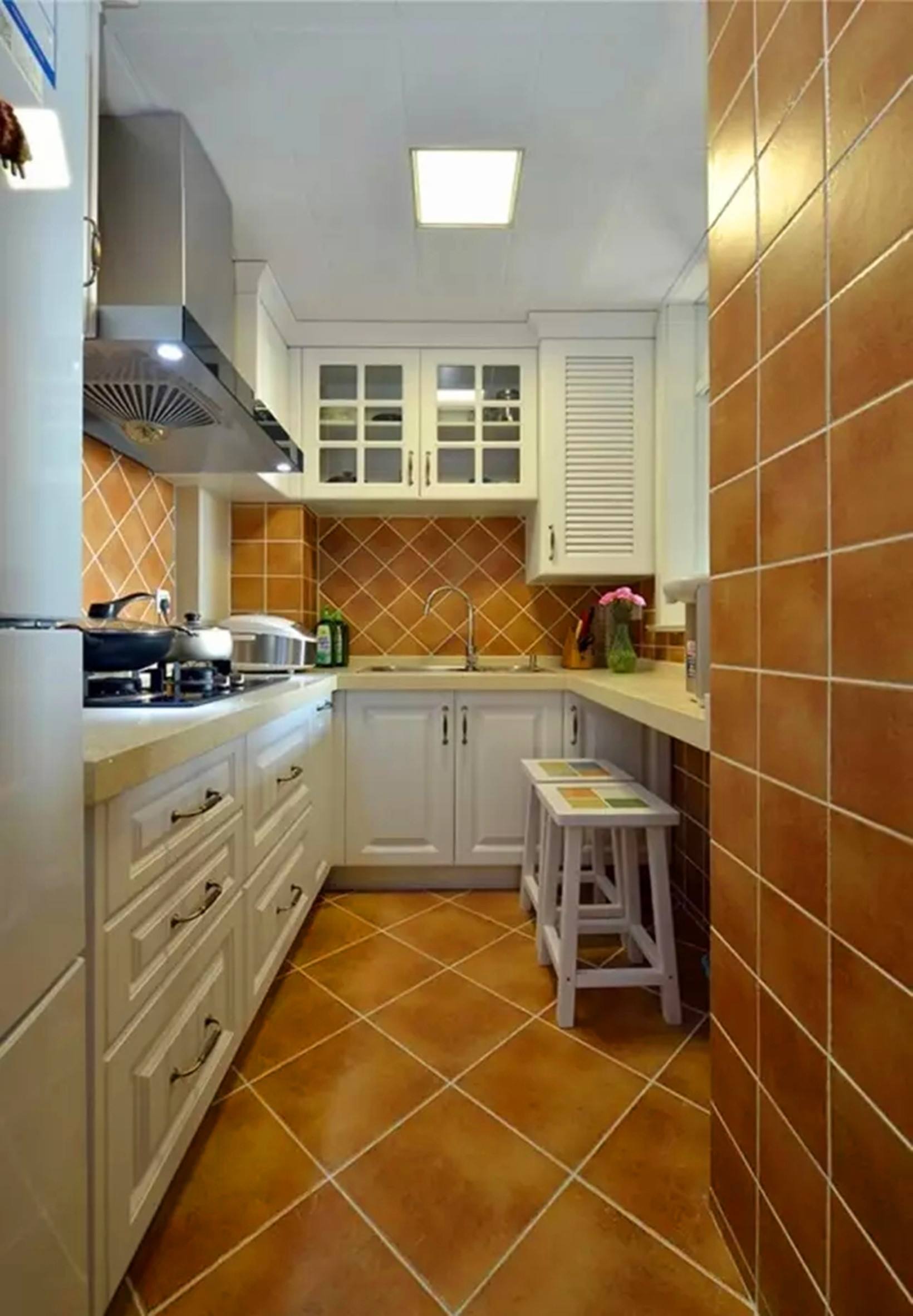 5平米厨房贴砖装修效果图