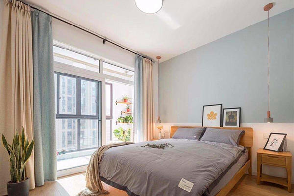 120平米卧室现代简约飘窗窗帘装修效果图