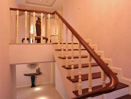 209平米复式欧式风格客厅板式楼梯装修效果图