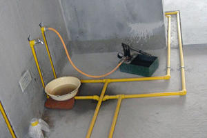 家庭装修水电安装报价 家装水管走顶是错误的？
