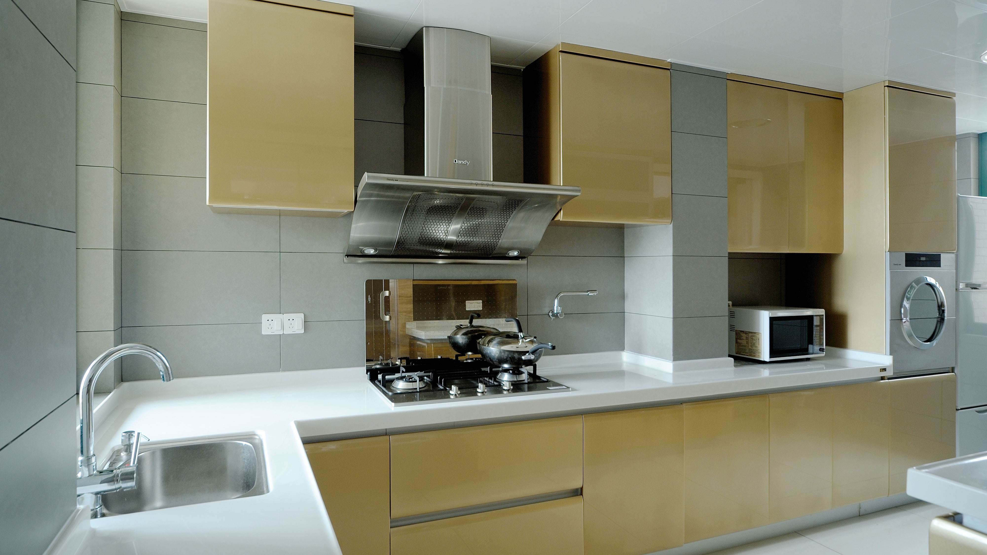 100平米二居室厨房改造装修效果图