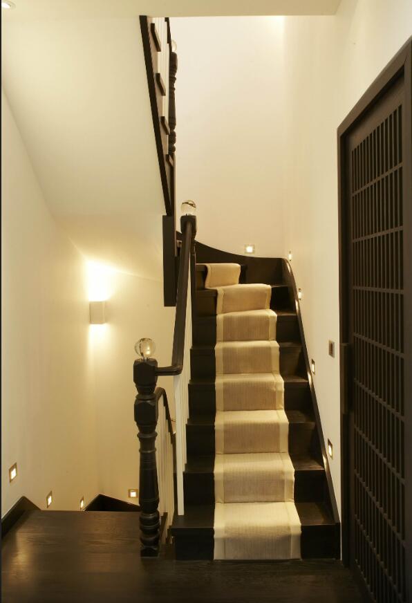 190平米简约风格别墅狭窄外楼梯装修效果图