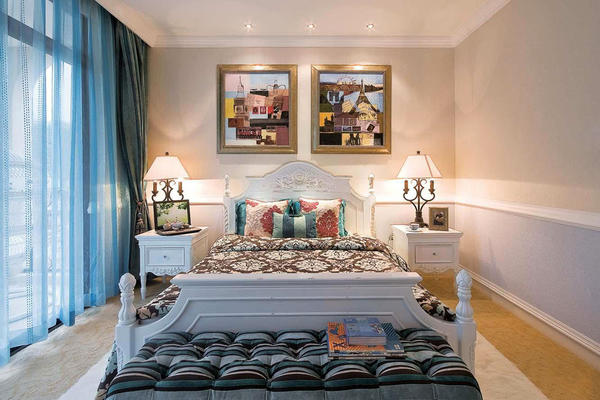 地中海风格三居室卧室窗帘设计装修效果图