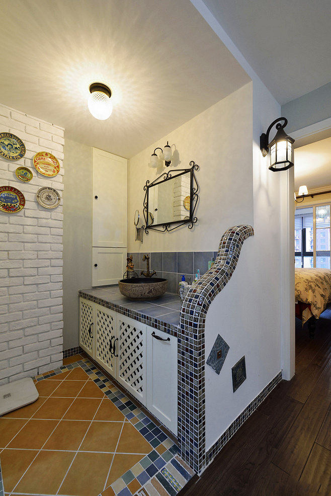 地中海风格两居室卫生间浴室柜装修效果图