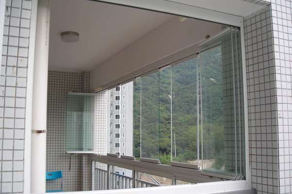 100平米现代风格两室两厅客厅阳台玻璃窗装修效果图