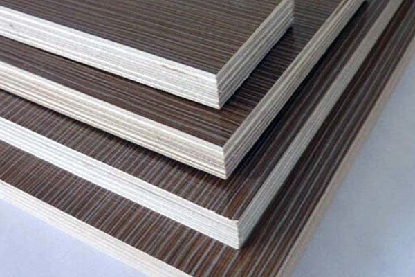 实木颗粒板和实木多层板哪个好