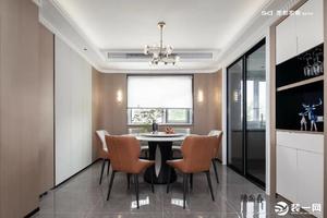 108平方米原木新中式风两室两厅装修 大气开放式餐厨设计