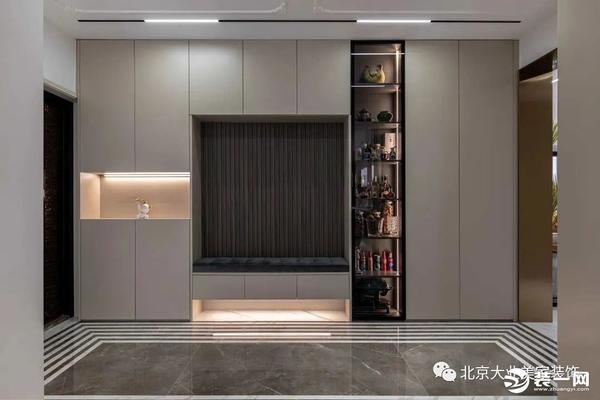 龙湖春江郦城104平方米现代风装修 汽车设计师的三室两厅