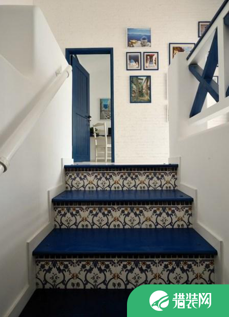 地中海风格楼梯装修效果图，享受地中海海岛的异域情调!