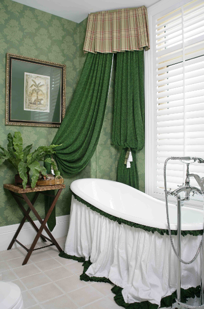 古典风格卫生间窗帘装修设计图