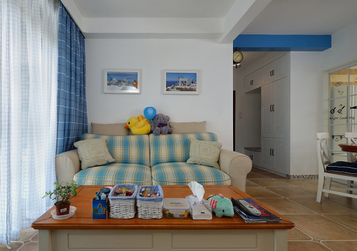 地中海风格家具客厅沙发装修搭配图