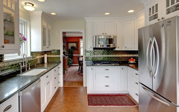 现代风格厨房地板装修搭配图