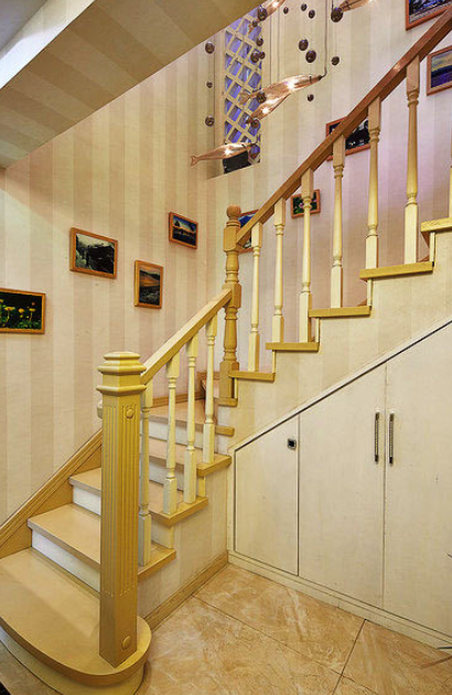 现代简约风格楼梯扶手设计效果图